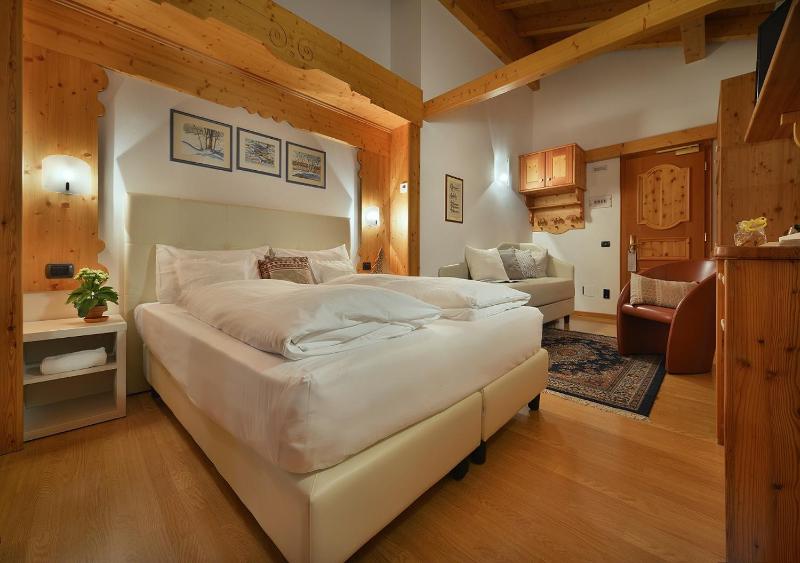 Superior Double or Twin Room image 3