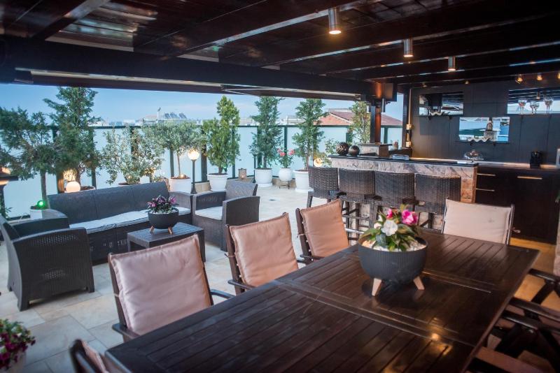 Luxury Penthouse with private pool - image 10