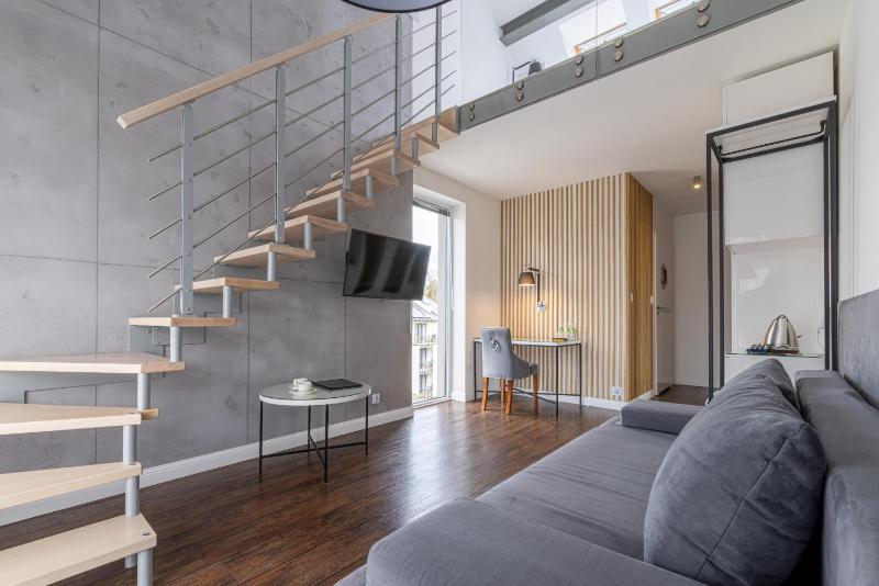 Deluxe Double or Twin Room image 4