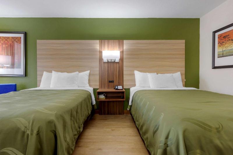 Double Room - Non-Smoking  image 3