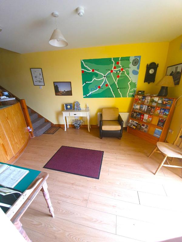 Double Room image 3