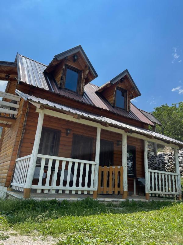 Double Room with Balcony image 1