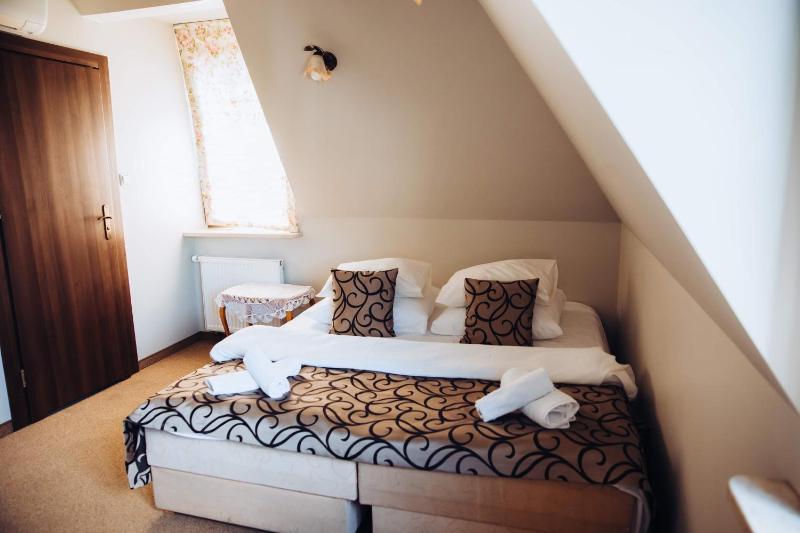 Double Room with Private Bathroom image 1