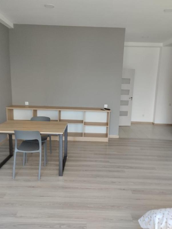 Budget Twin Room image 4