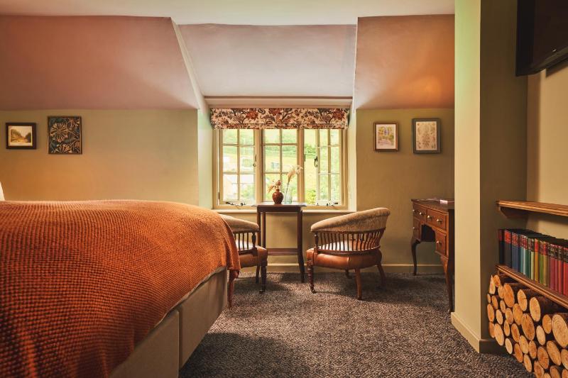 Superior Double Room image 3