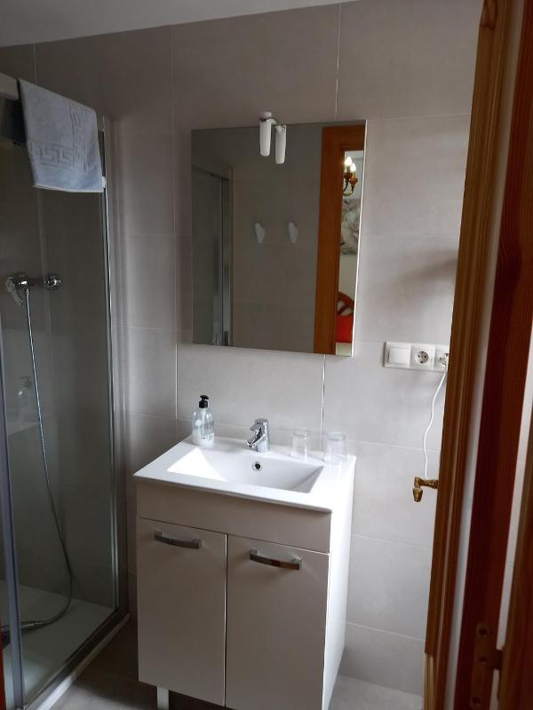 Twin Room with Private Bathroom and Terrace image 2