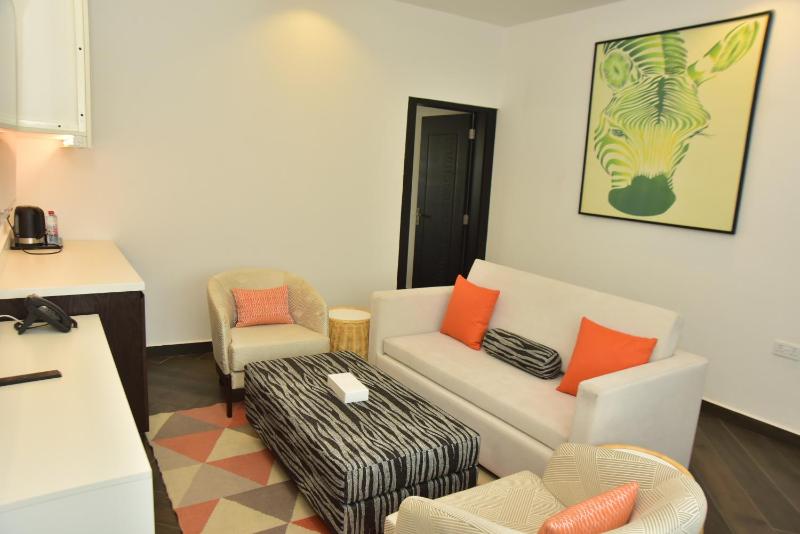 Waterfall One Bedroom Suite - Includes Complimentary Emirates Park Zoo Entry Tickets image 3