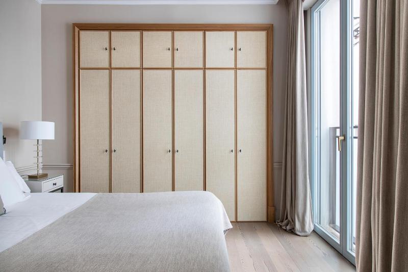 One-Bedroom Apartment image 4