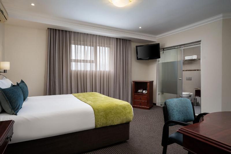Premier Hotel Regent - image 11