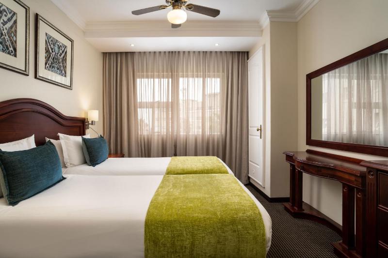 Premier Hotel Regent - image 12