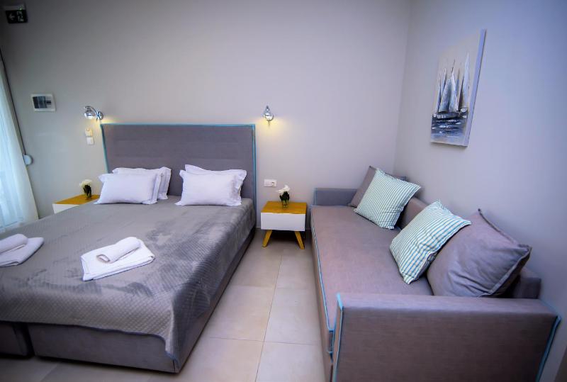 One-Bedroom Apartment image 2