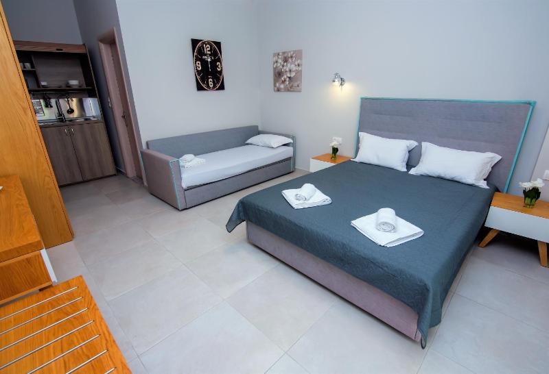 One-Bedroom Apartment image 2