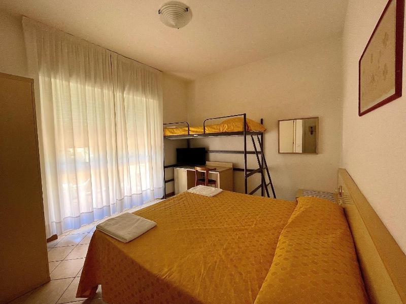 Triple Room image 4