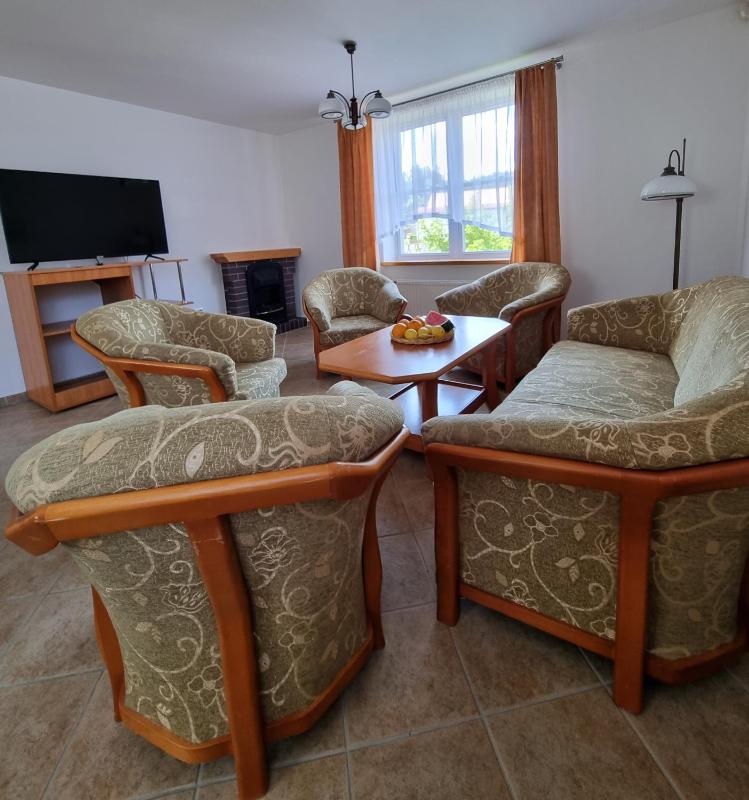 Three-Bedroom Apartment (6 Adults) image 2