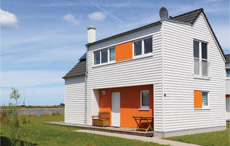 Two-Bedroom Holiday Home image 1