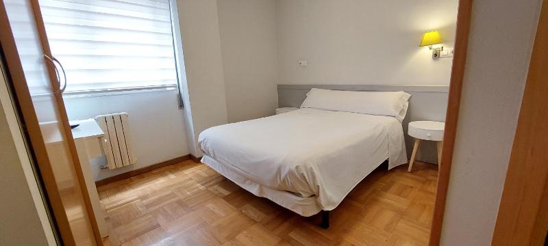 Single Room image 3