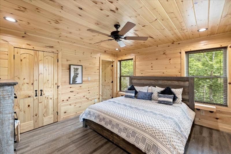 Stargazer Chalet cabin - image 30