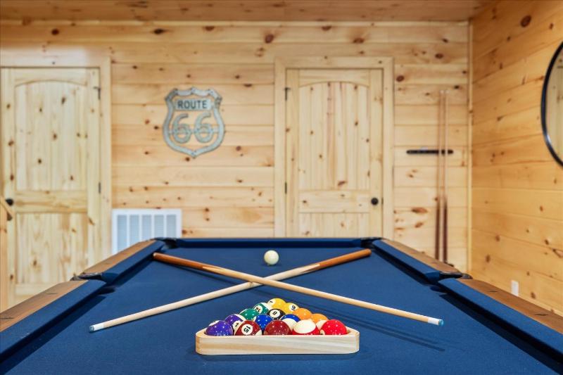 Stargazer Chalet cabin - image 19