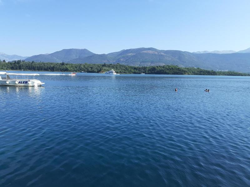 un site calme et unique au Montenegro Loue des logements les pieds dans l eau avec plage privée en face de l ile Saint Marco - image 11