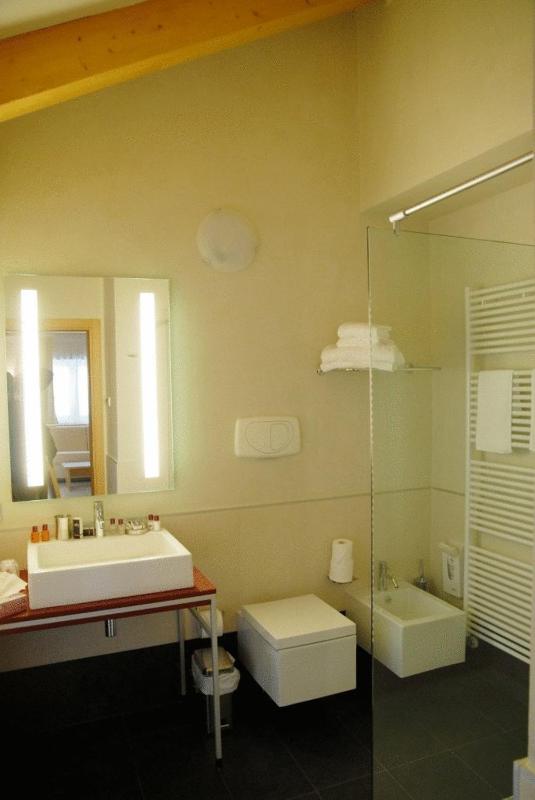 Superior Double Room image 2