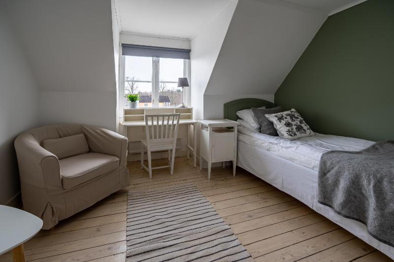 Single Room image 1