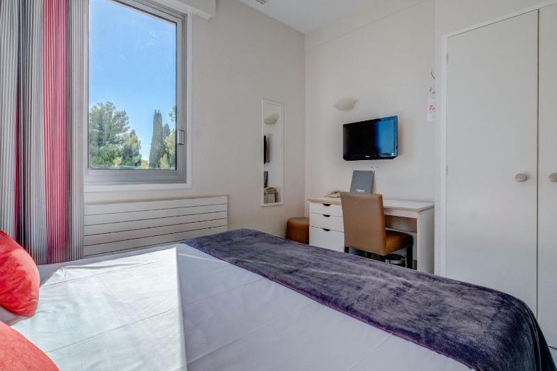 Double Room image 4
