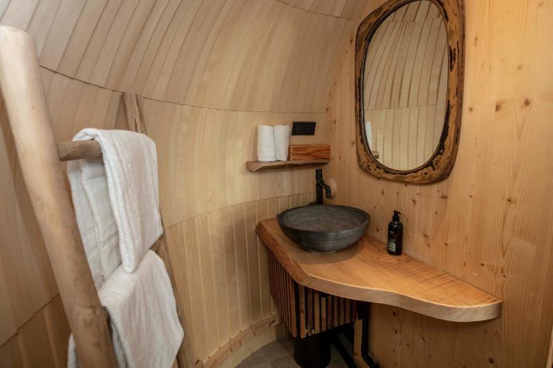 Double Room with Terrace image 4