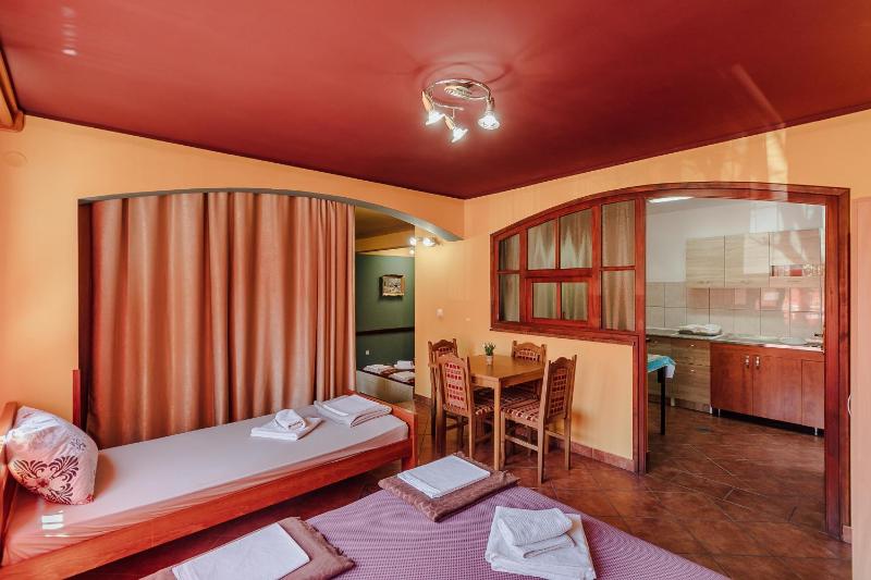 Apartment - Ground Floor image 4