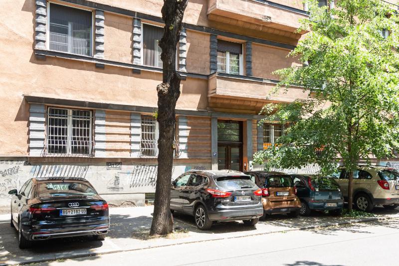 Apartment image 3