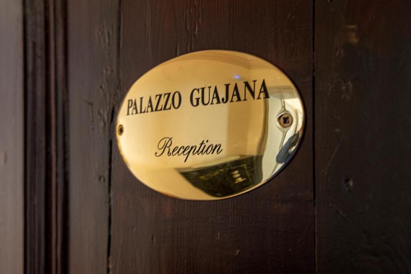 Palazzo Guajana - image 30