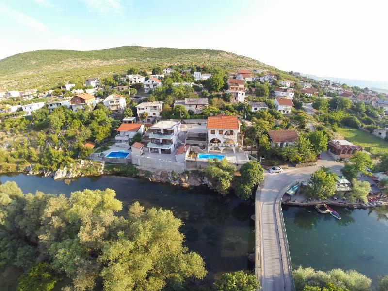 Buna Spring Apartments - image 4