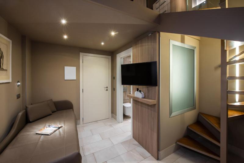Superior Double Room - Split Level image 2