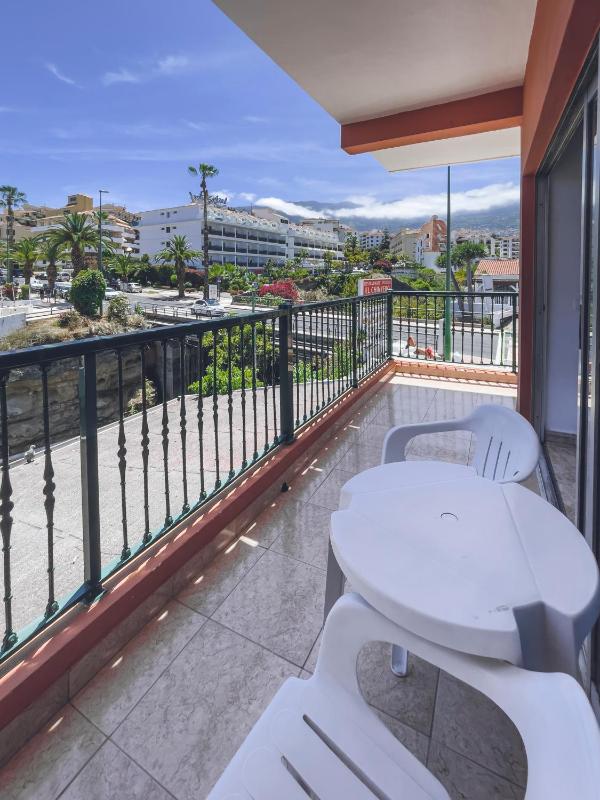 Apartamentos Chinyero - image 1