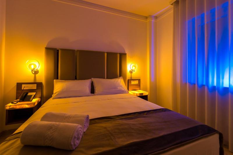 ELISEO PALACE TROPEA - image 22