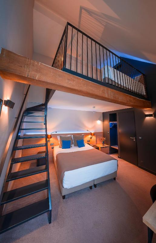 Family Room (2 Adults + 2 Children) image 1