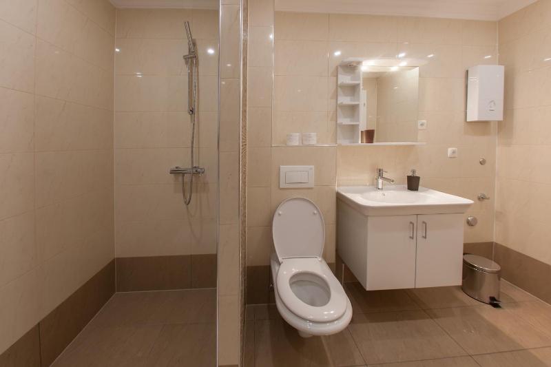 Buna Spring Apartments - image 7
