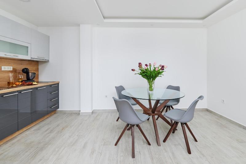 Apartment - Ground Floor image 4
