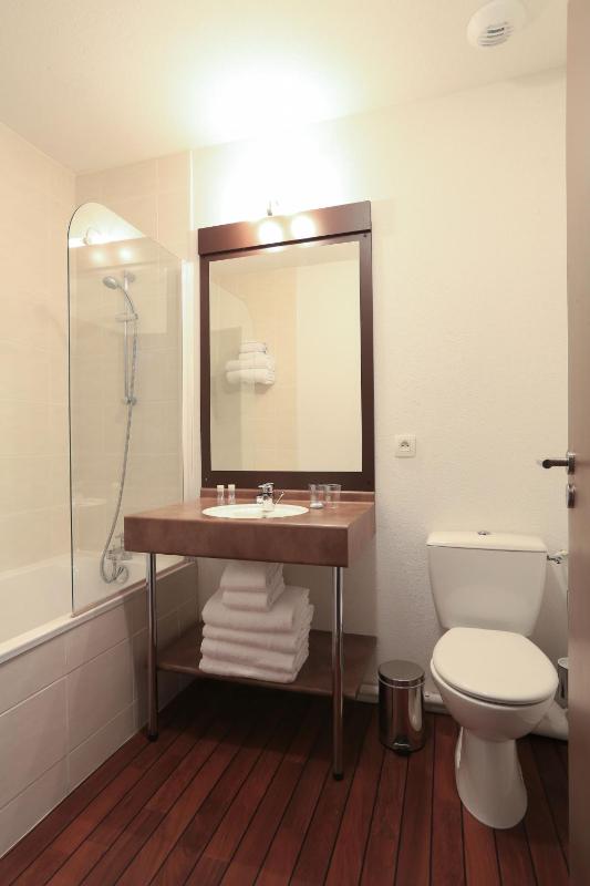 Two-Bedroom House image 2