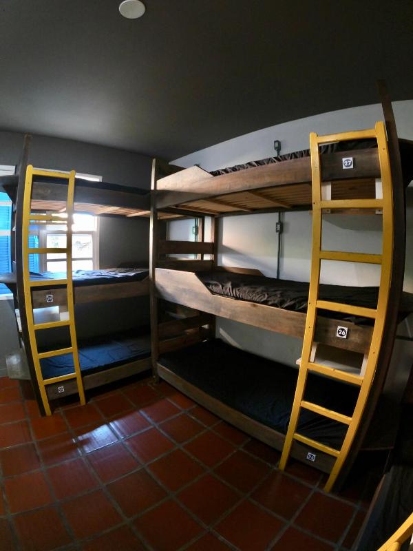World Hostel - Canasvieiras - image 39
