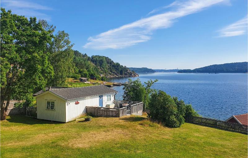 Amazing Home In Henån With House Sea View Images
