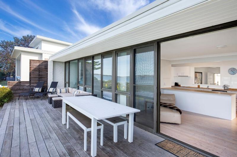 Azure Absolute Beachfront I Pet Friendly - image 9