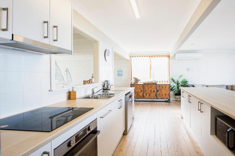 Azure Absolute Beachfront I Pet Friendly - image 10