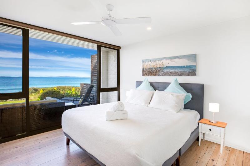 Azure Absolute Beachfront I Pet Friendly - image 32