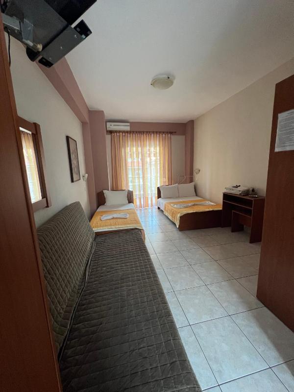 One-Bedroom Apartment image 1