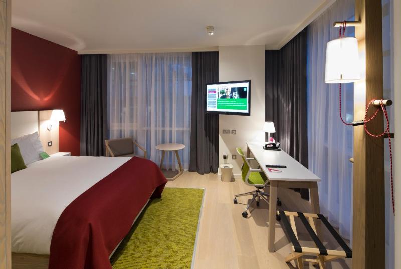 Superior Double Room image 2