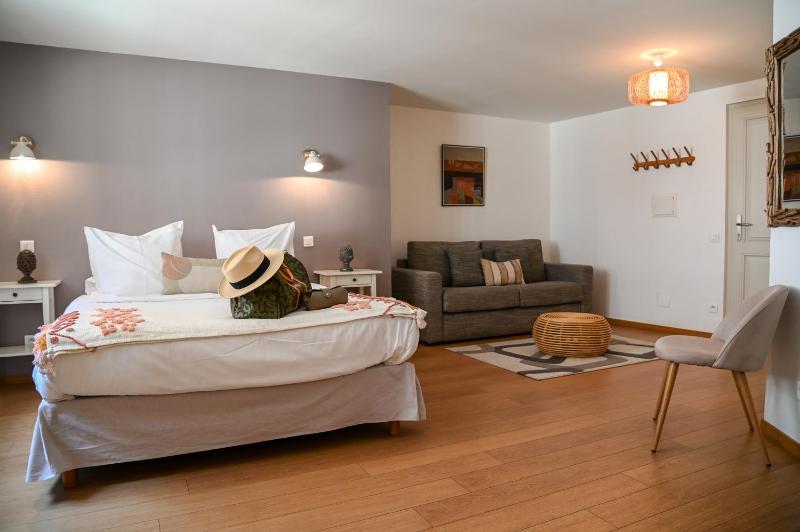 Double Room with Private Bathroom image 1