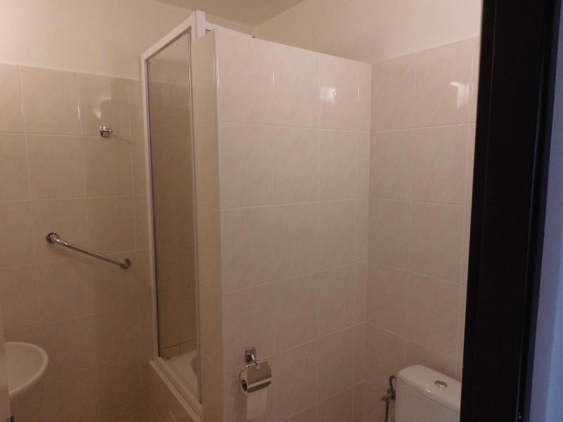 Double Room with Private Bathroom image 2