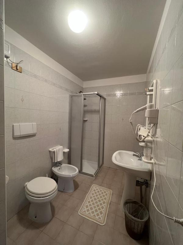 Triple Room with Balcony image 4