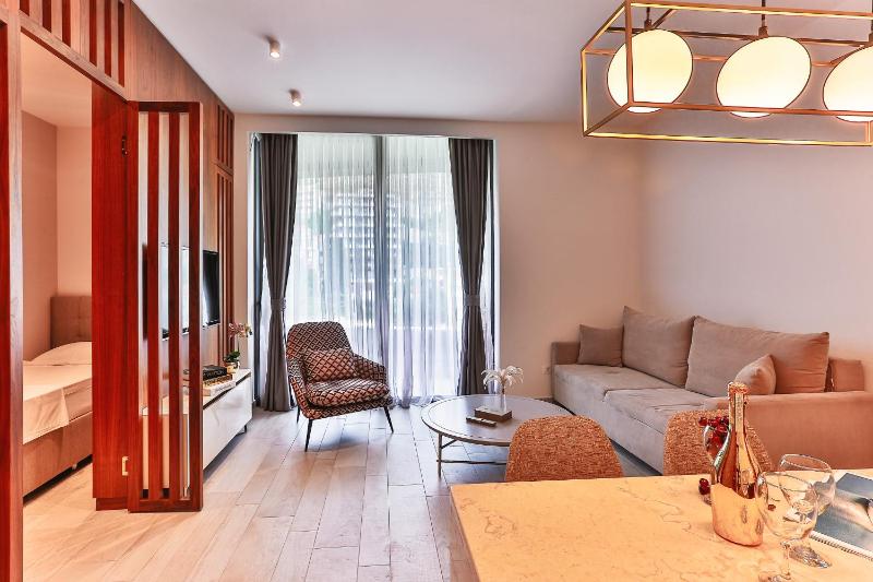 Studio Apartment image 1