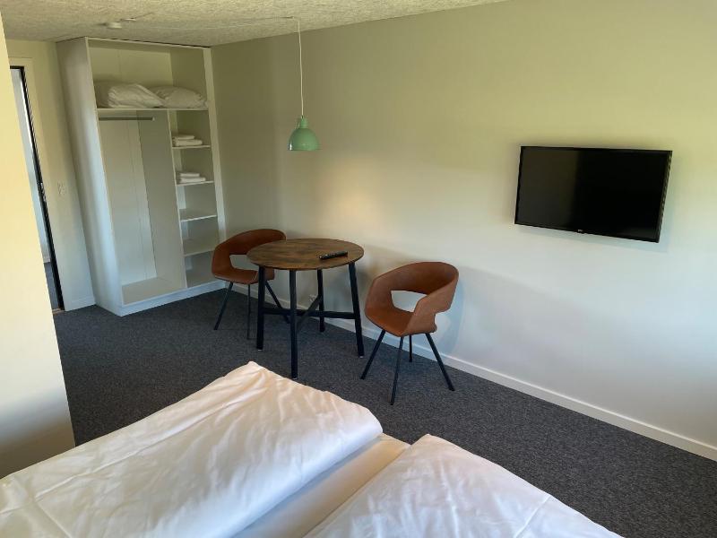 Standard Twin Room - Ground floor image 1